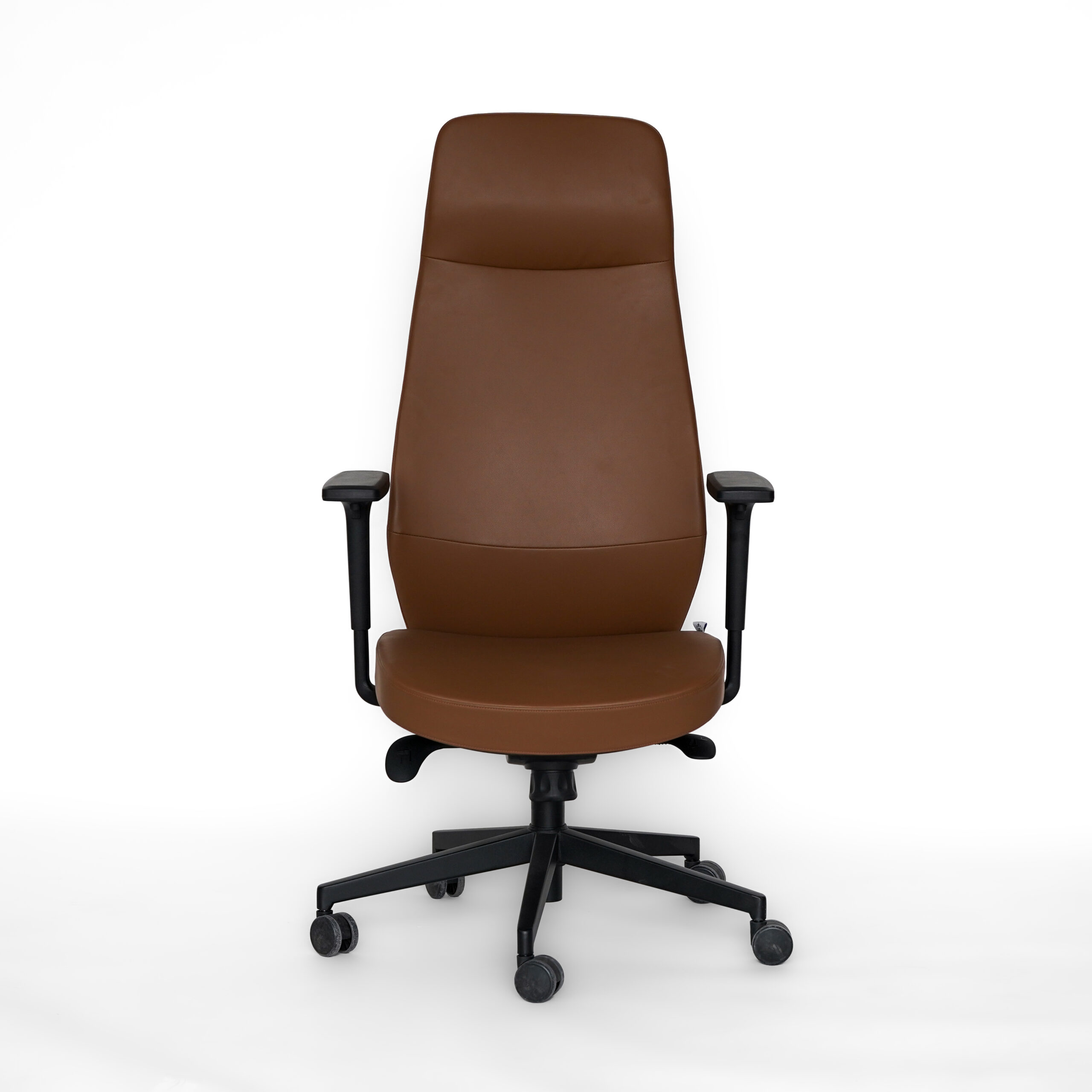 كرسي مكتب بني أنيق