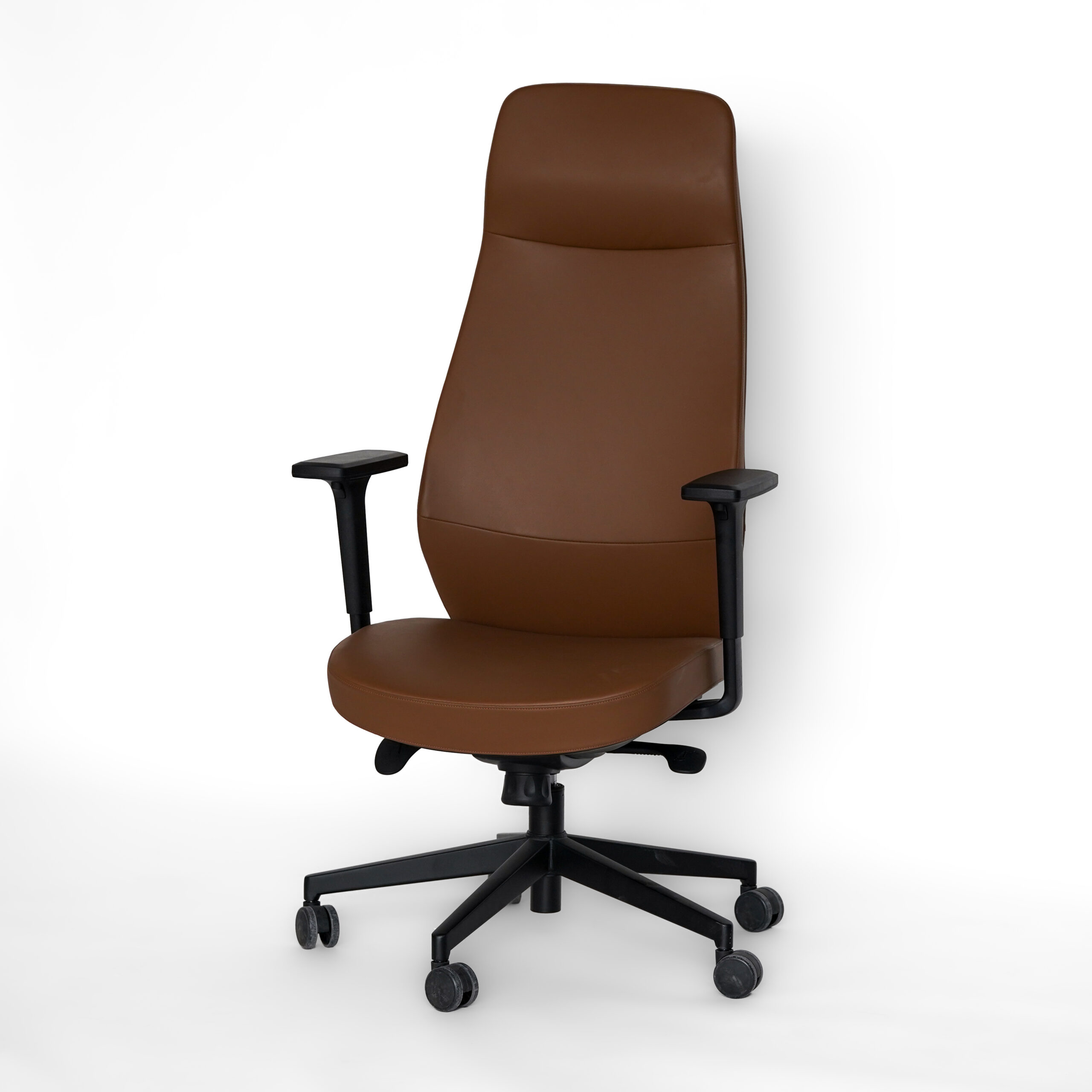 كرسي مكتب بني أنيق