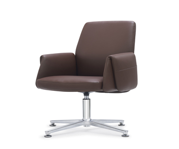 كرسي جلد بني