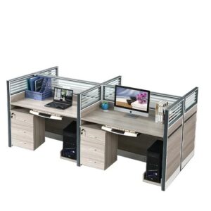 قواطع مكتبية لـ 4 أشخاص