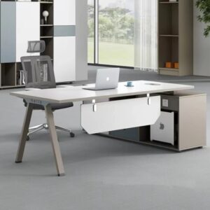 طاولة مكتبية